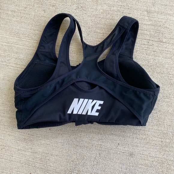 NIKE Shape Women's High-Support Padded Zip-Front Sports Bra, Size Medium - Picture 1 of 5
